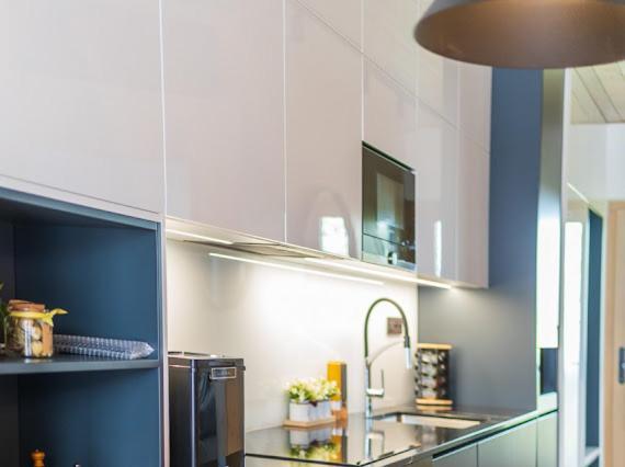Apartment For J4 *